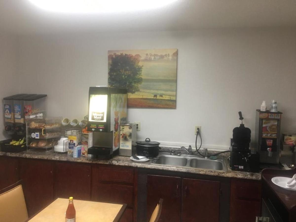 Loyalty Inn Hawkinsville Екстер'єр фото