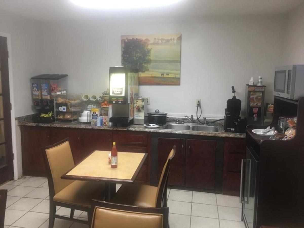 Loyalty Inn Hawkinsville Екстер'єр фото
